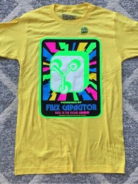 NWT Glow in the Dark Yellow Flux Capacitor Graphic T-Shirt, Sz S